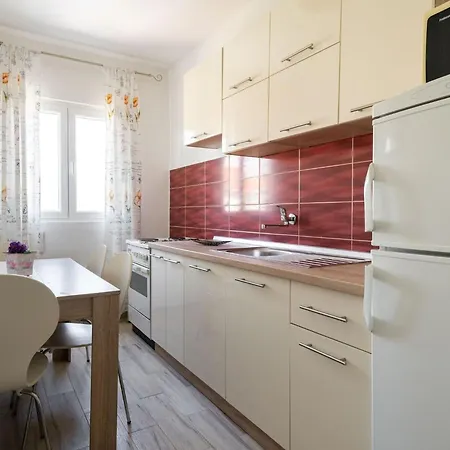 Simplistic In Rogoznica Near The Seabeach Holiday home