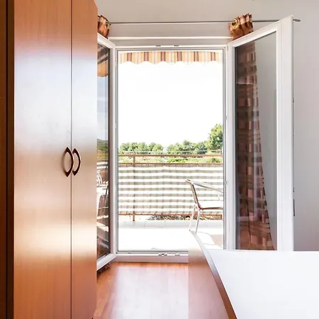 Simplistic In Rogoznica Near The Seabeach Holiday home