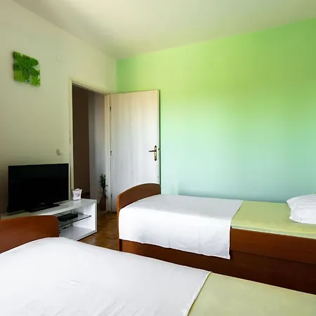Holiday home Simplistic In Rogoznica Near The Seabeach Rogoznica (Sibenik-Knin)