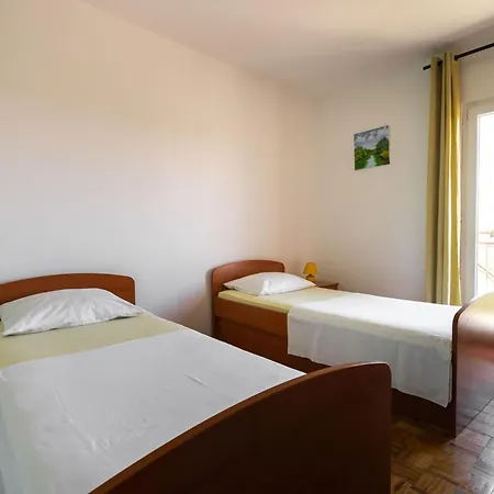 Simplistic In Rogoznica Near The Seabeach Holiday home Rogoznica (Sibenik-Knin)