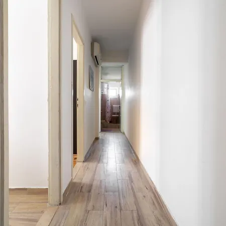 Simplistic In Rogoznica Near The Seabeach Holiday home Rogoznica (Sibenik-Knin)