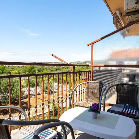 Holiday home Simplistic In Rogoznica Near The Seabeach *
