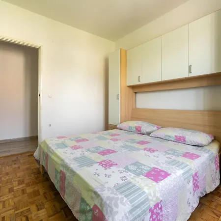 Simplistic In Rogoznica Near The Seabeach Holiday home Rogoznica (Sibenik-Knin)