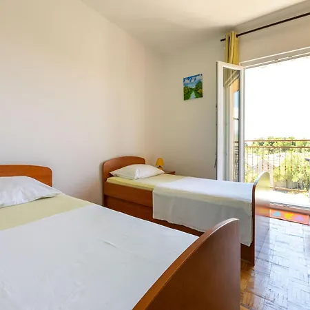 Simplistic In Near The Seabeach Holiday home Rogoznica (Sibenik-Knin)