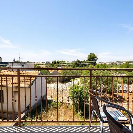 Holiday home Simplistic In Near The Seabeach Rogoznica (Sibenik-Knin)