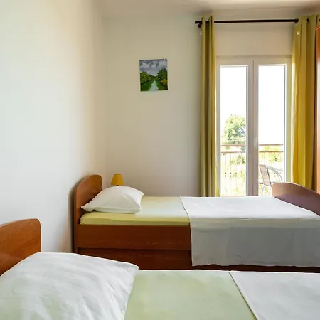 Holiday home Simplistic In Near The Seabeach *