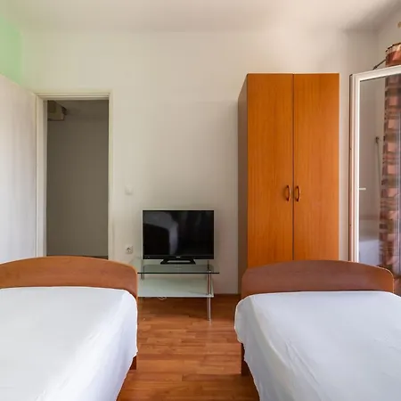 Simplistic In Near The Seabeach Holiday home Rogoznica (Sibenik-Knin)