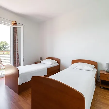 Holiday home Simplistic In Near The Seabeach *