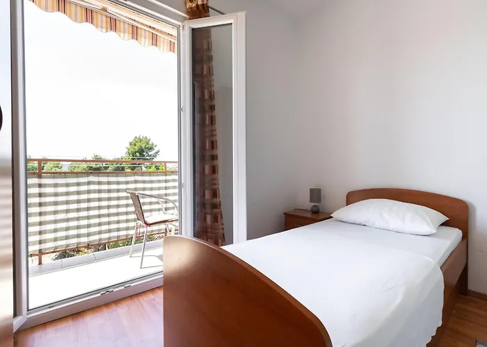 Simplistic In Near The Seabeach