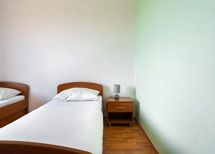 Simplistic In Near The Seabeach *