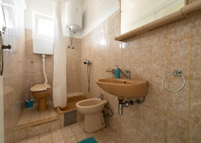 Vakantiehuis Simplistic In Near The Seabeach