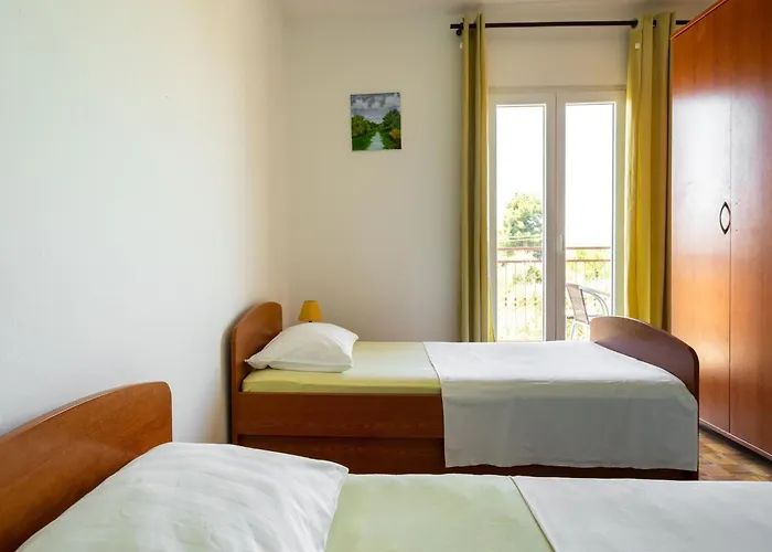 Vakantiehuis Simplistic In Near The Seabeach *