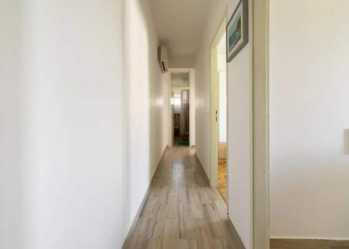 Vakantiehuis Simplistic In Near The Seabeach *